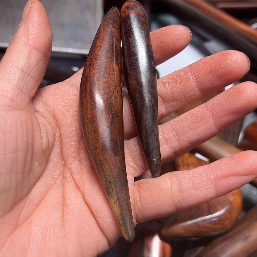 交趾黄檀（大红酸枝）福****店