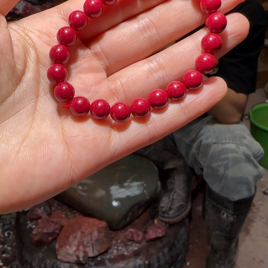 天然辰砂红晶砂卡8手串