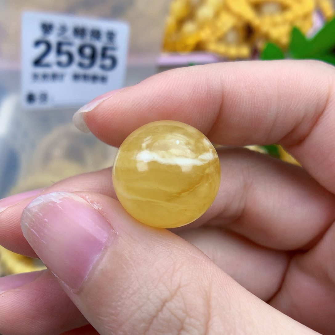 未镶嵌琥珀裸石17