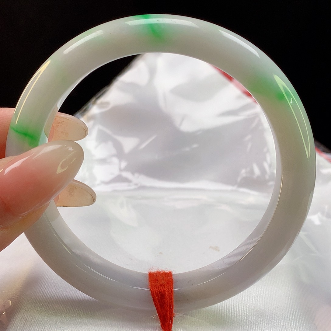 翡翠手镯未镶嵌天然翡翠7012