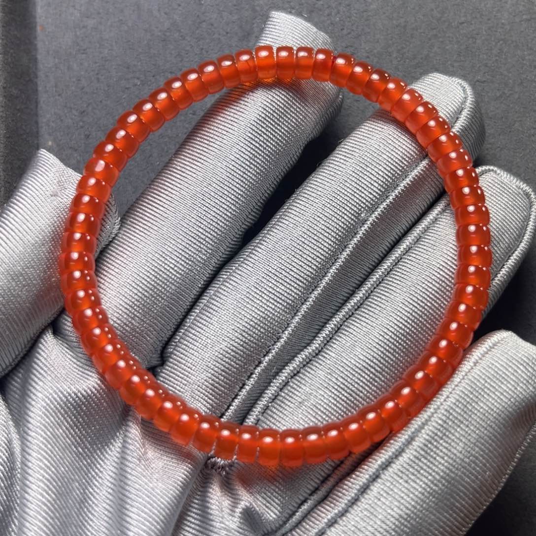 南红玛瑙手串未镶嵌