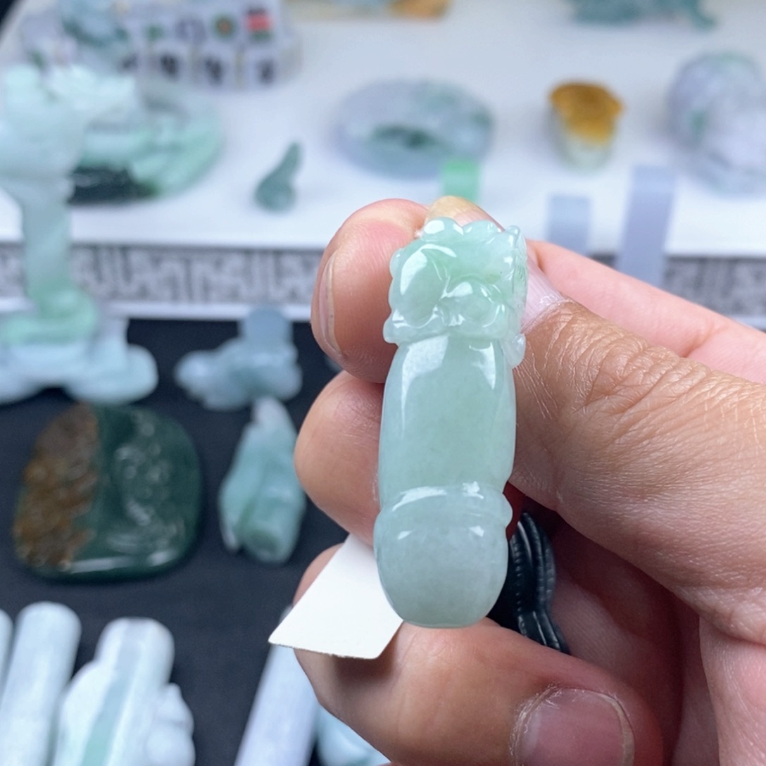 翡翠未镶嵌颈饰天然翡翠