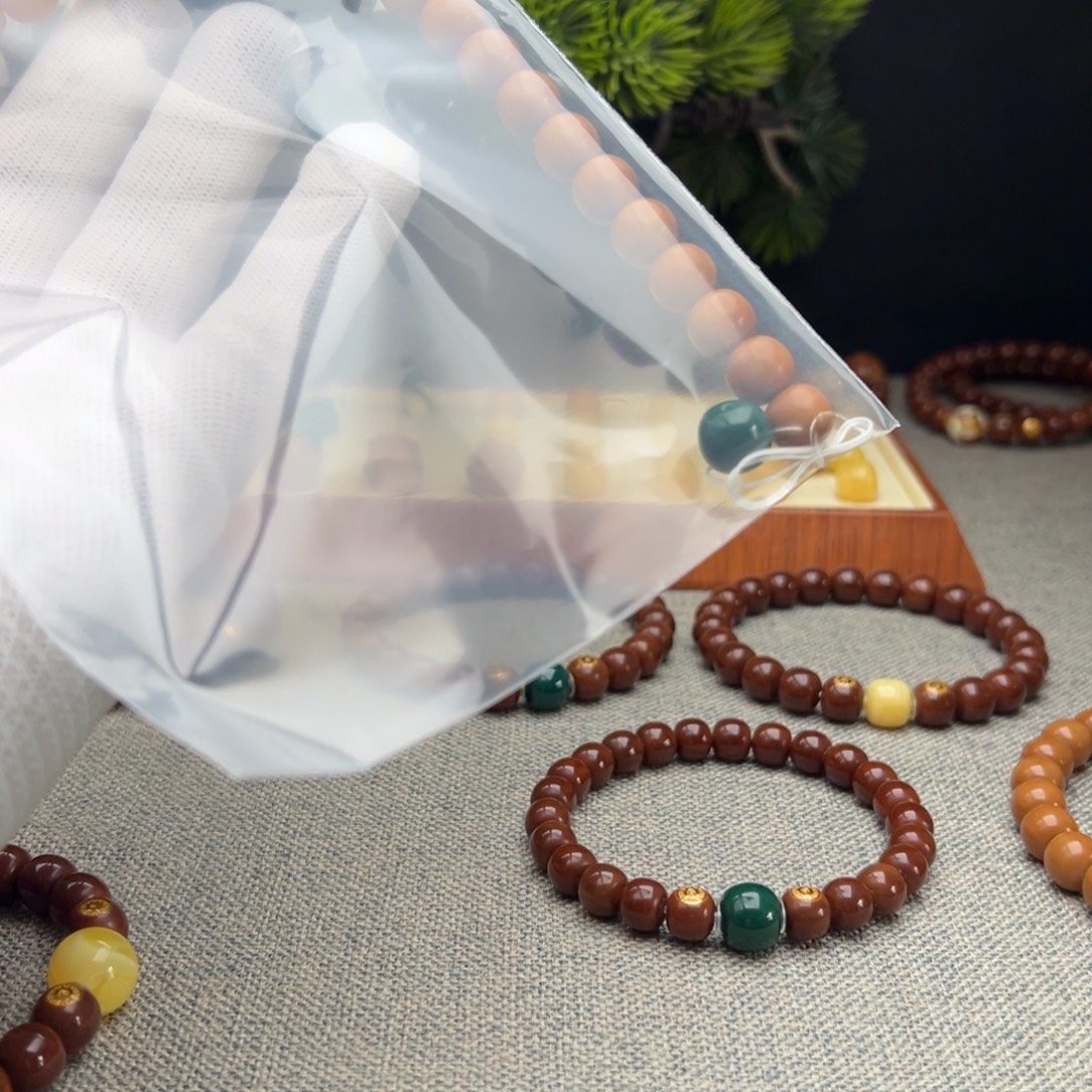 佟***猴头核桃吊坠猴头配饰