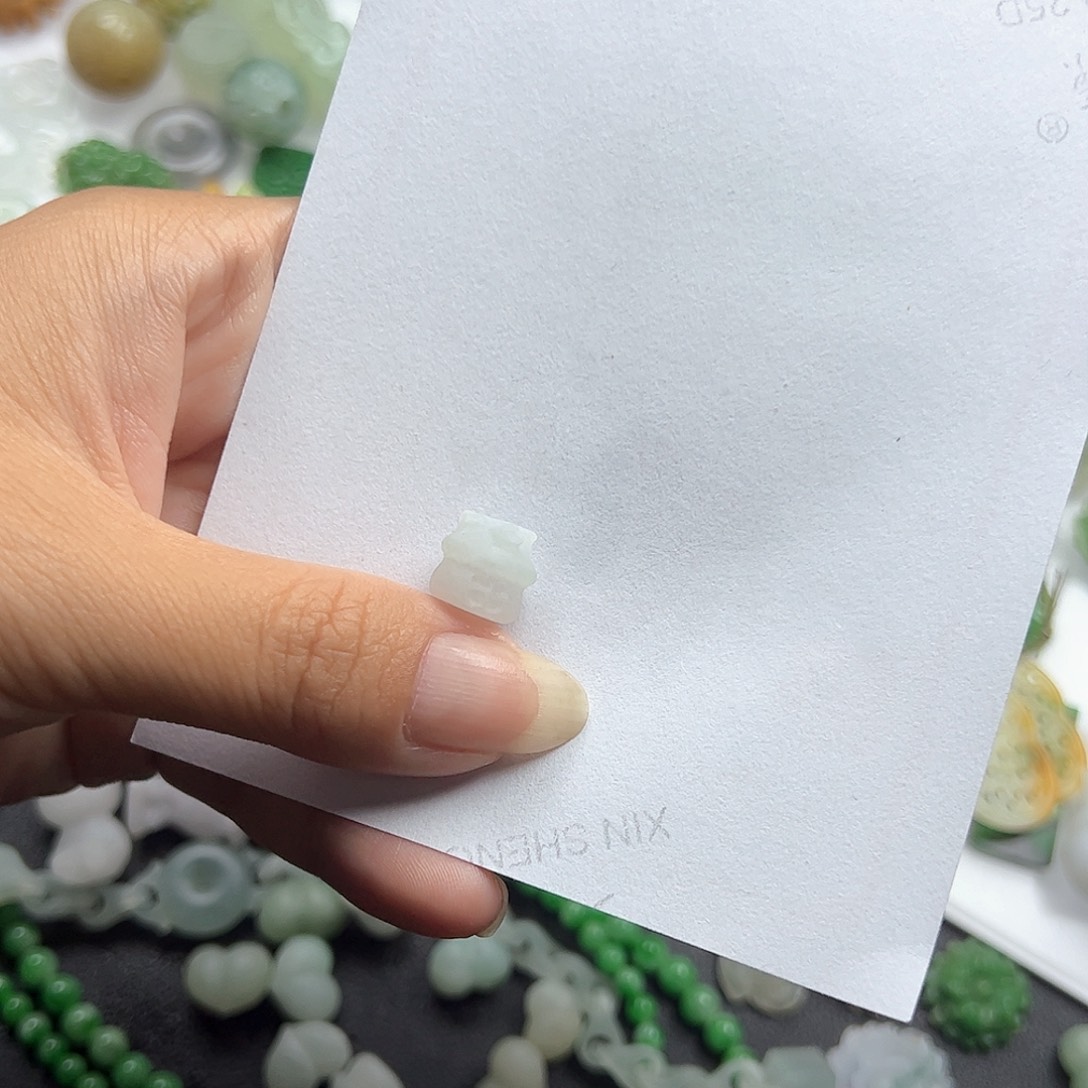 未镶嵌定制翡翠翡翠