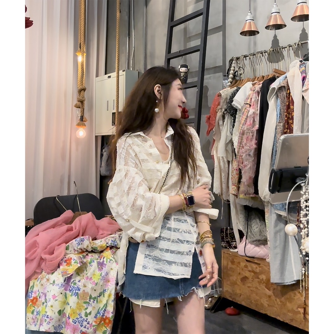 S50707726素拉那里 定制款韩系别致重工提花刺绣花朵条纹衬衫衬衣