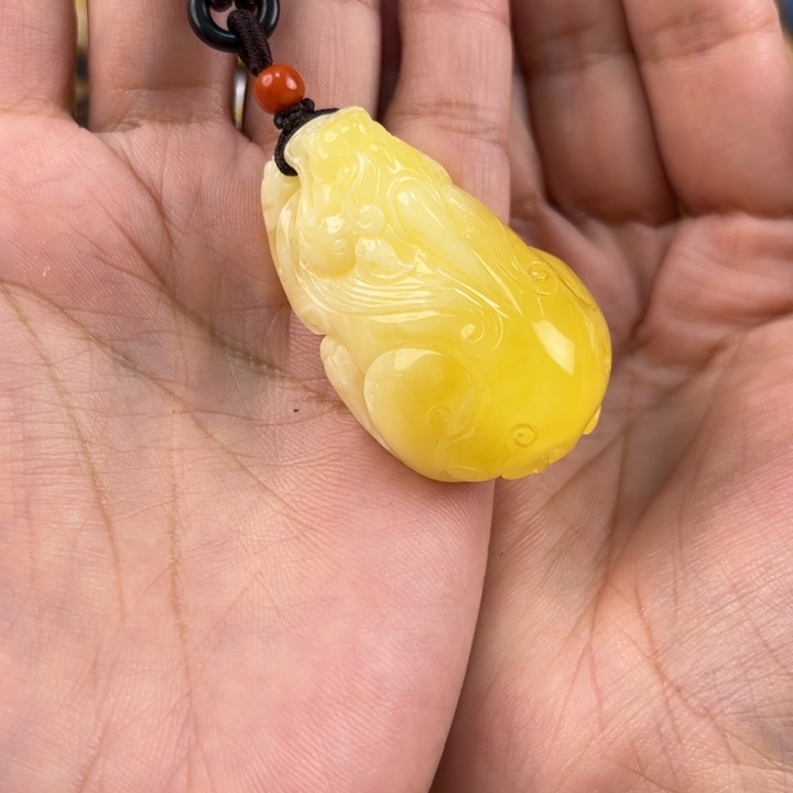 未镶嵌琥珀珠宝奇石琥珀