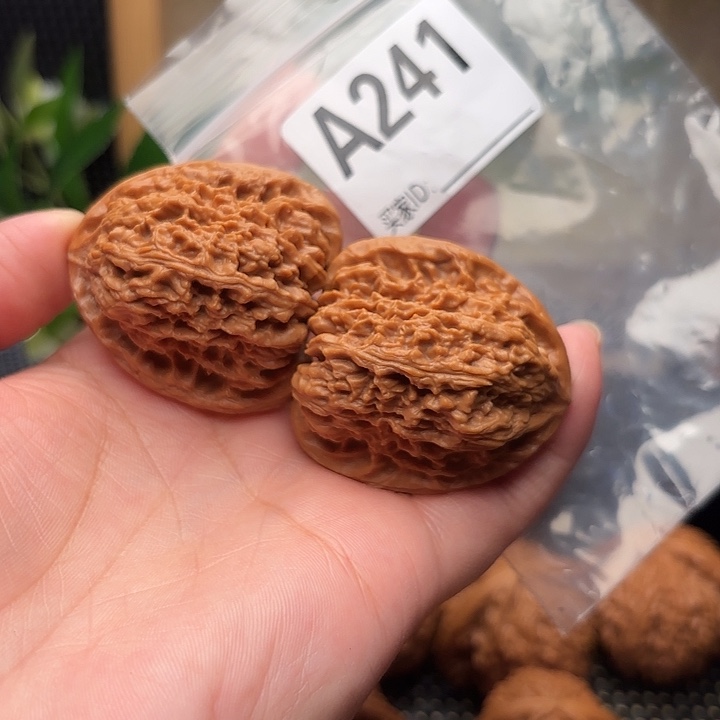 把件桃核核桃南疆石41