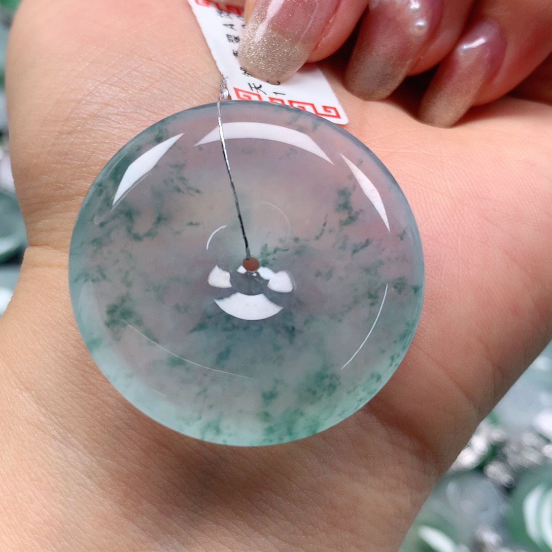 翡翠颈饰未镶嵌L****天然翡翠