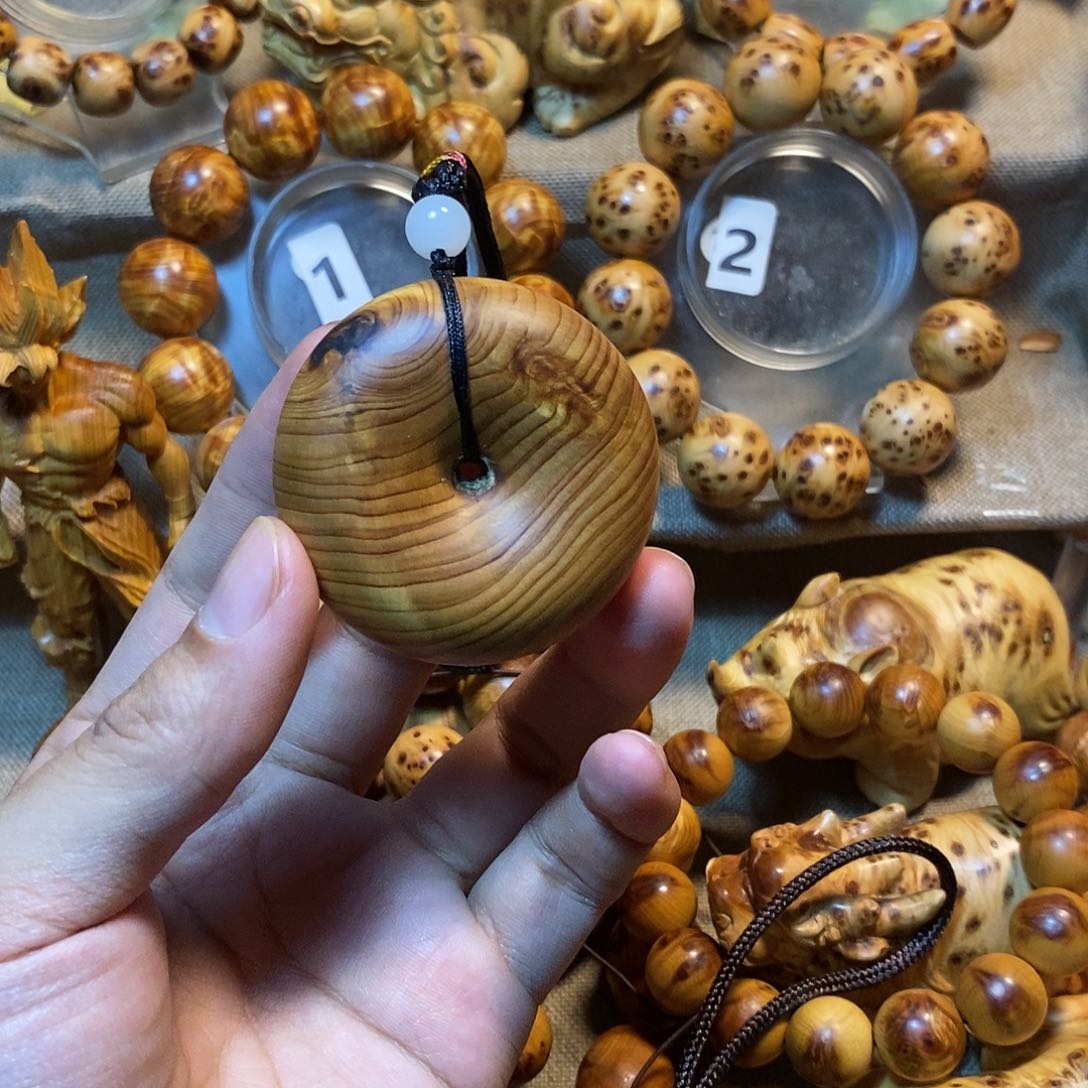 柏木（崖柏）碳化闪电崖柏5.0平安扣