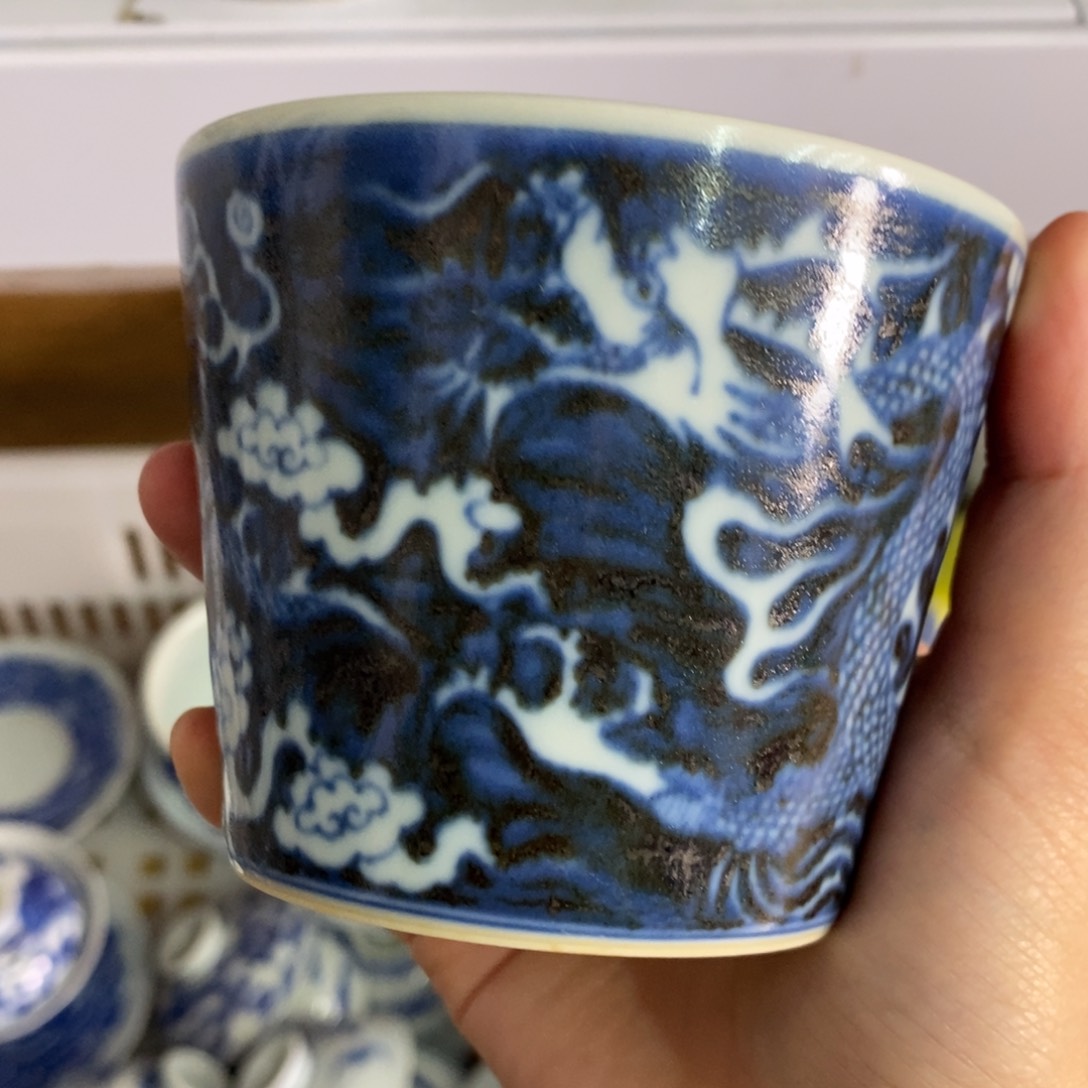 ?****人手工制作手绘陶瓷