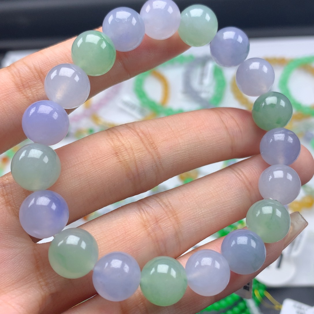 未镶嵌翡翠手链卡
