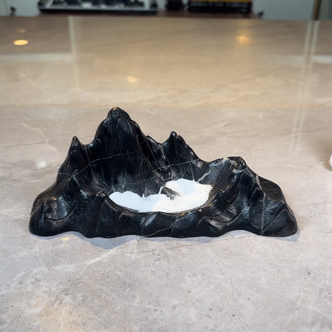 中***龙灵璧石手工雕刻奇石摆件