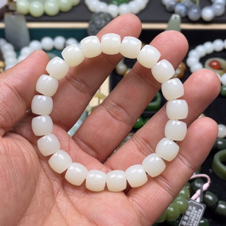 和田玉手串未镶嵌卡10直切