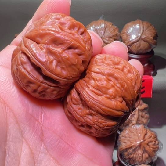 把件文玩核桃顶级生命之源四棱龙首孤品