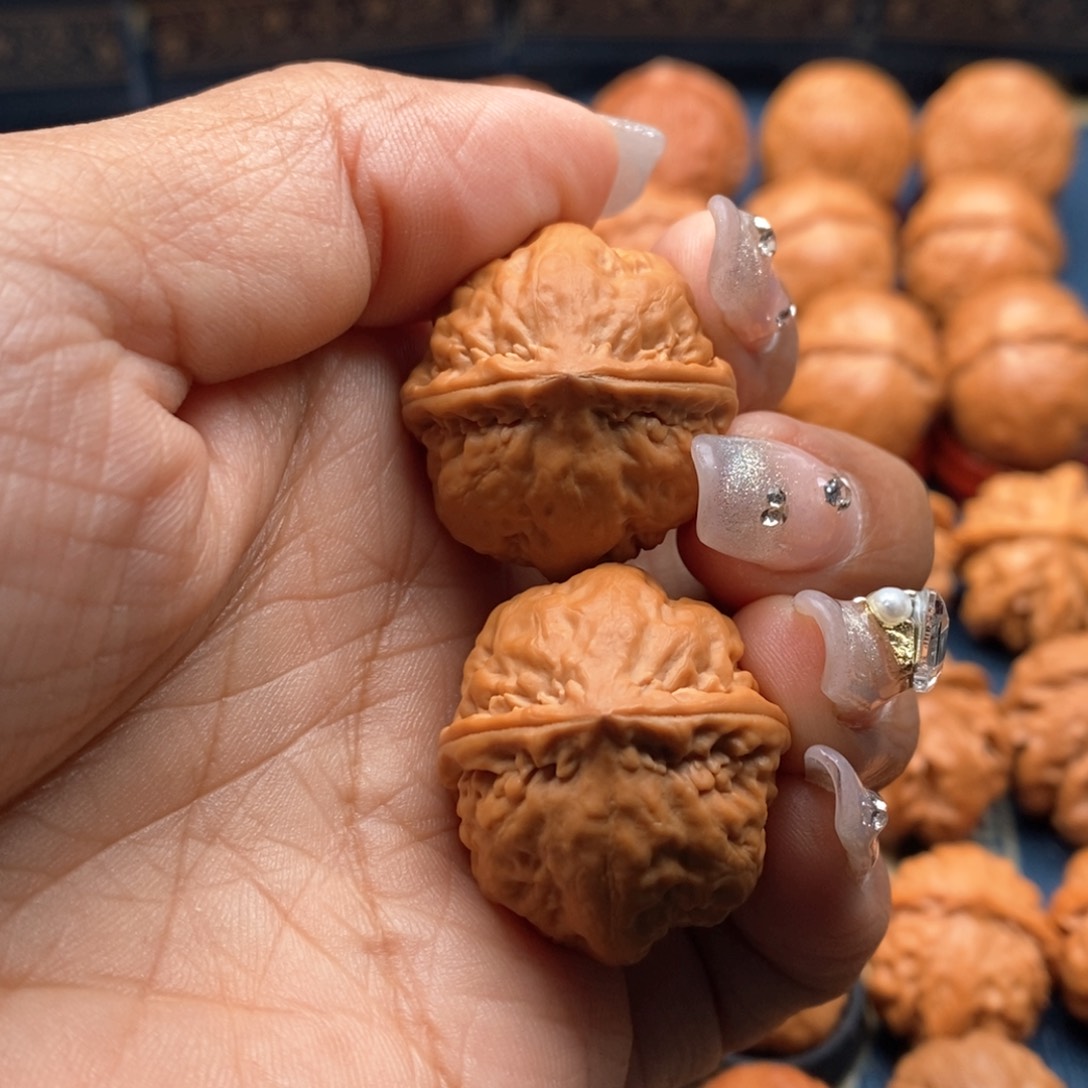 文玩核桃把件手捻