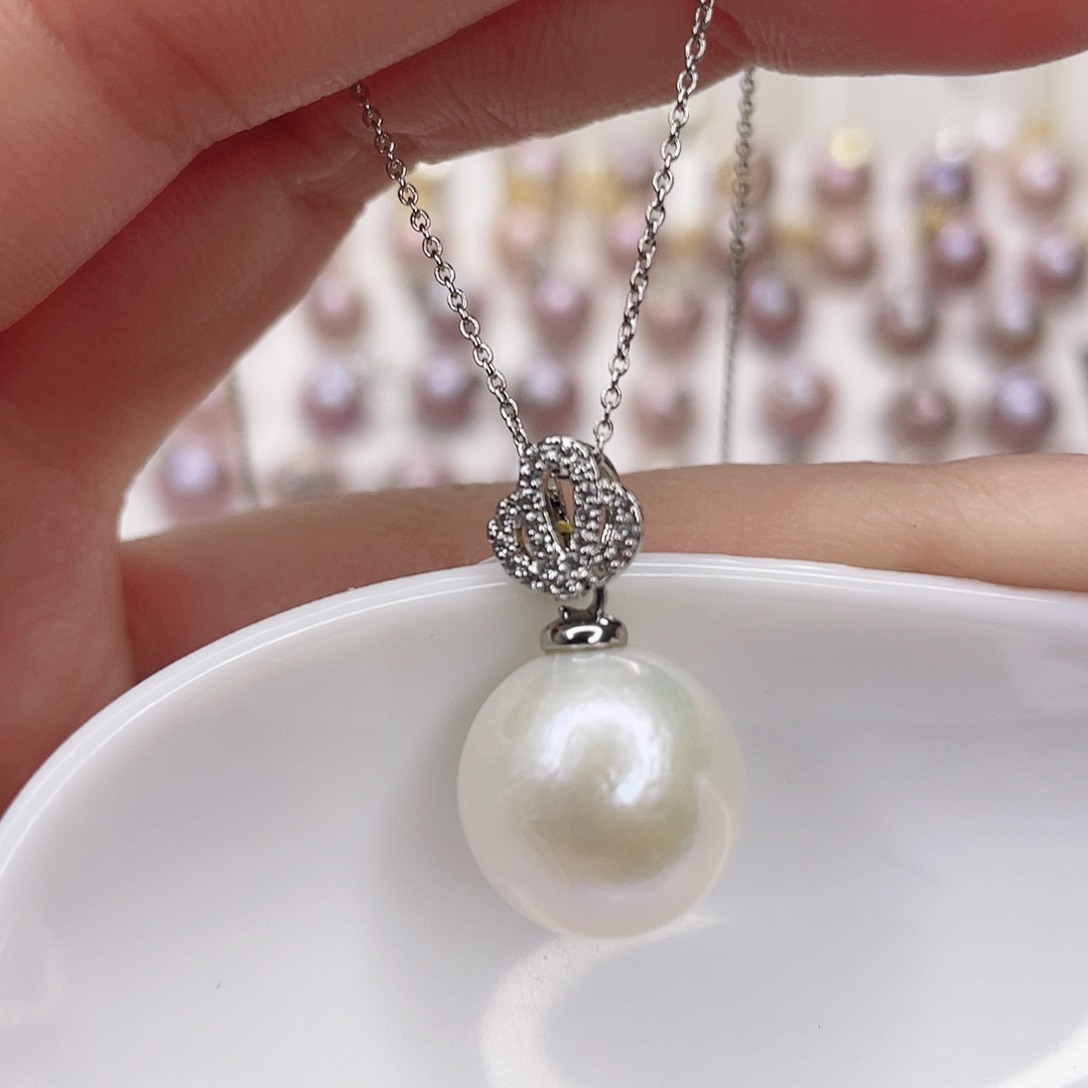 淡水珍珠吊坠(赠链)未镶嵌