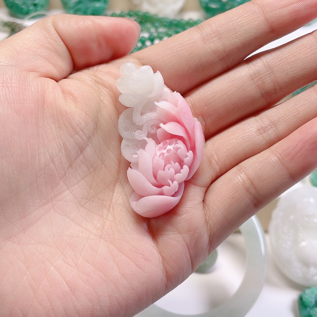 独山玉颈饰未镶嵌五*