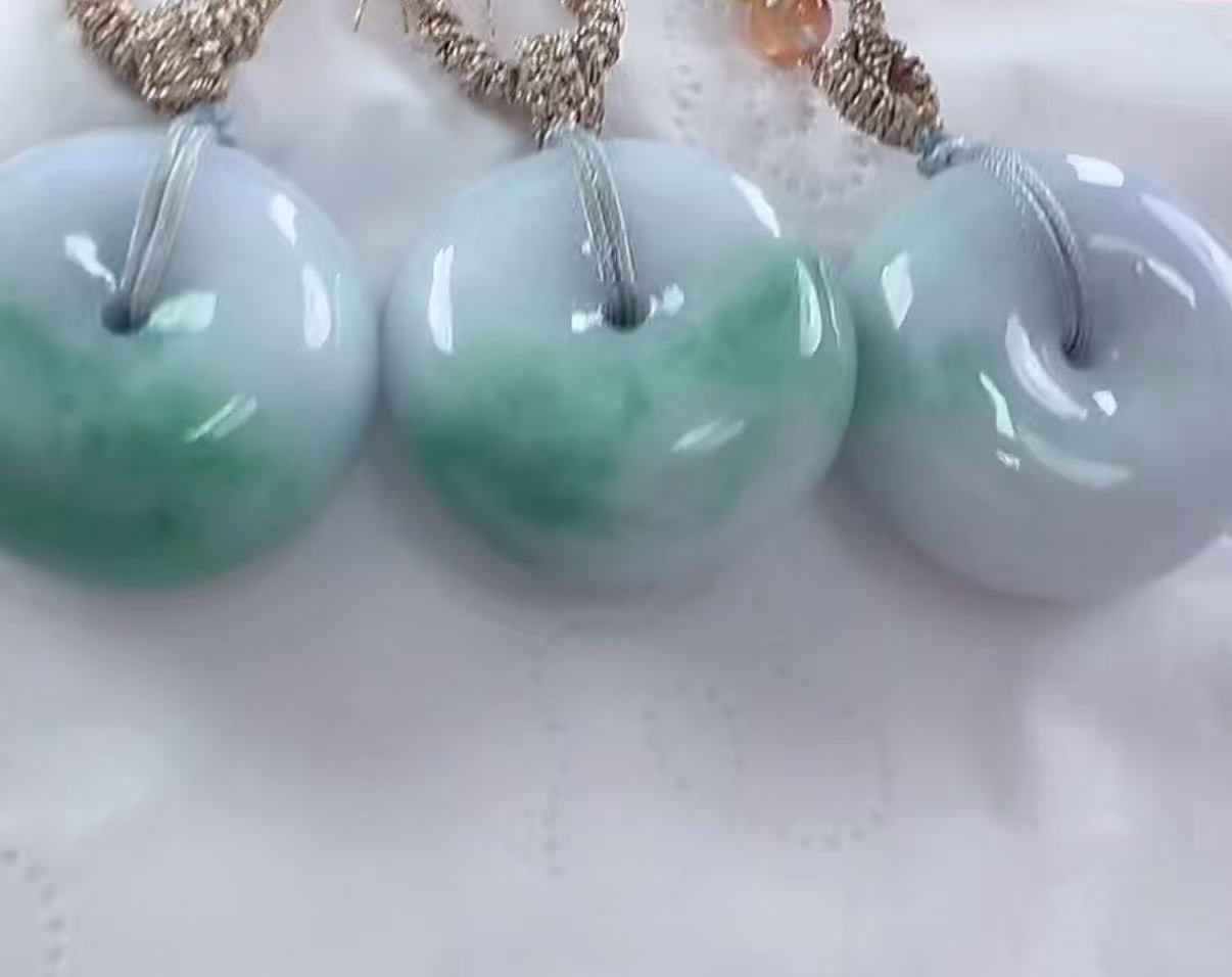 天然翡翠A货平安扣（多样性发货只发一个）宽高24-28厚10-14送绳