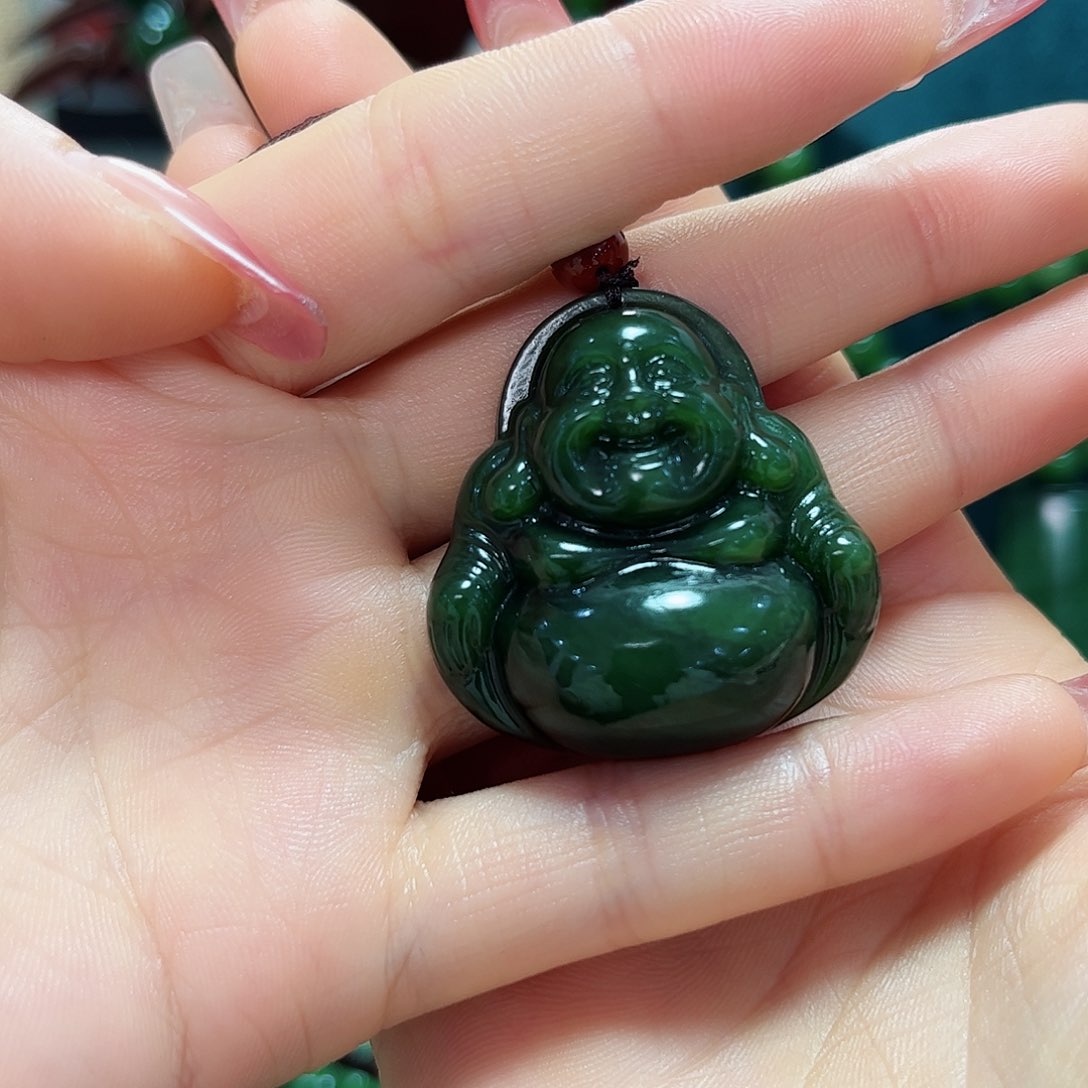 和田玉吊坠包容点未镶嵌缘***天