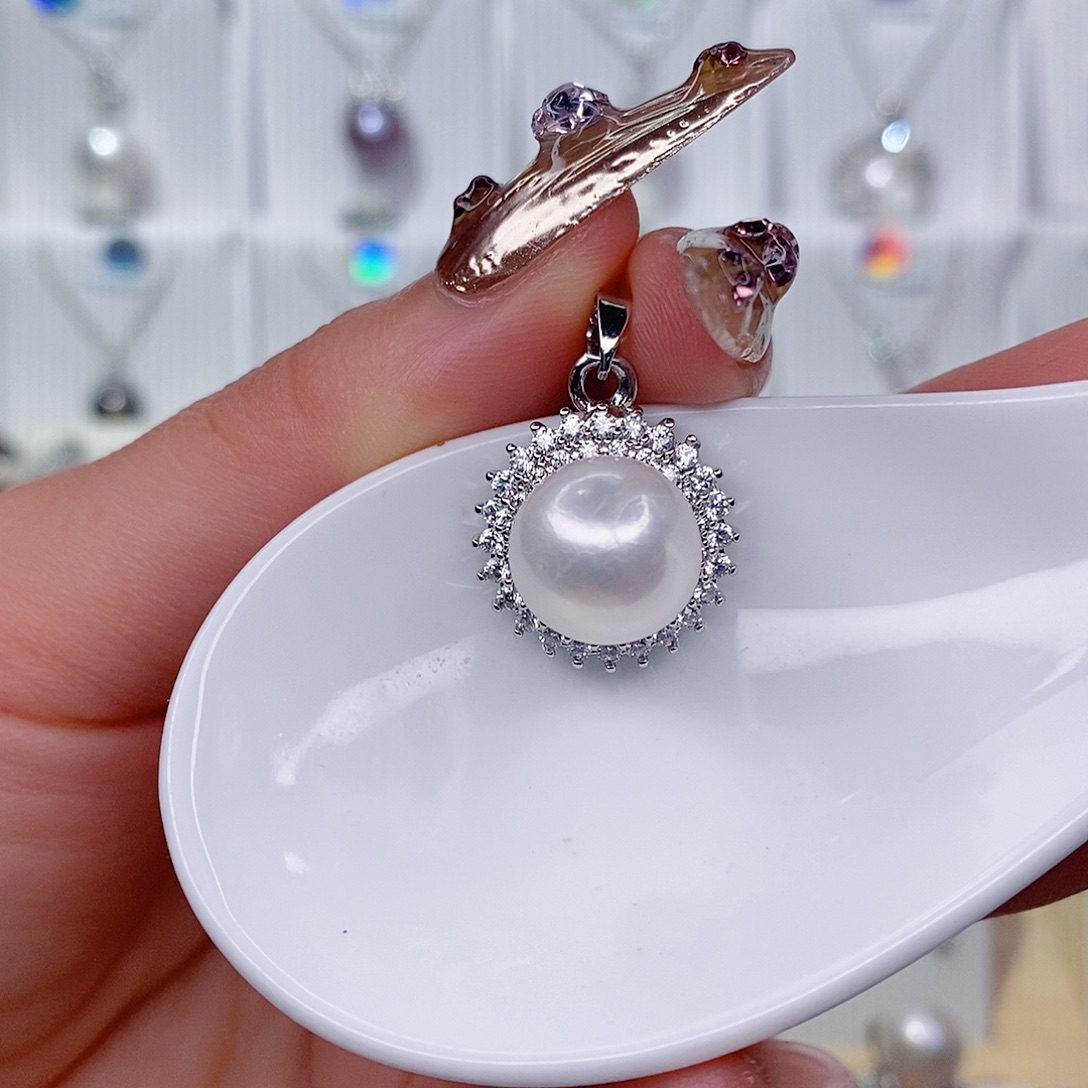 吊坠(赠链)未镶嵌淡水珍珠