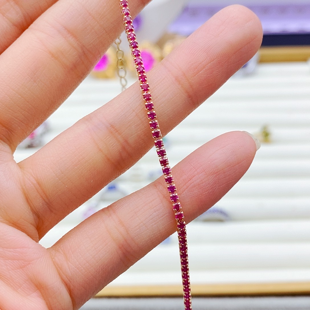 未镶嵌手链红宝石