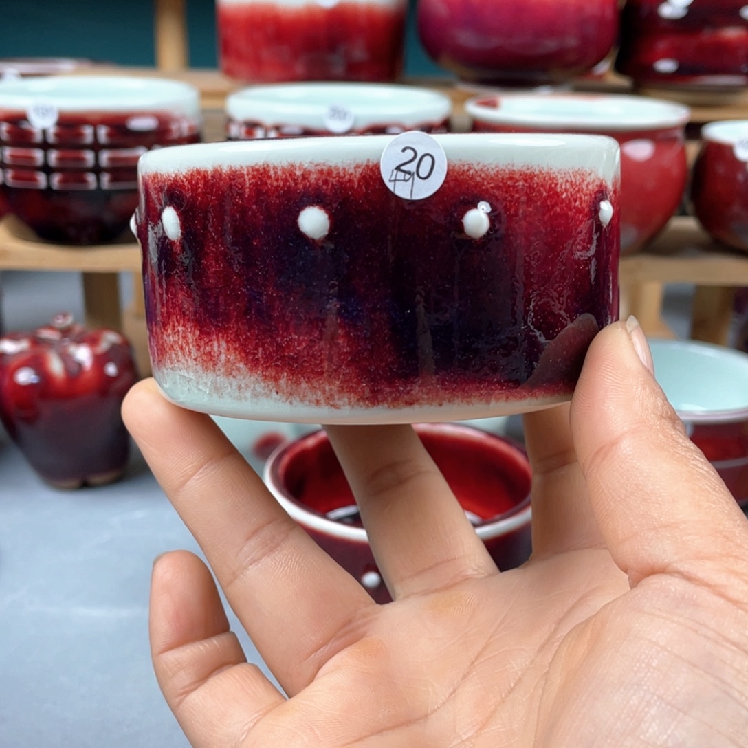 瓷片纯手工制作…………微微瑕