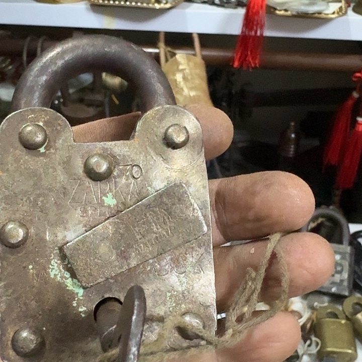 应***车锁头我来拉踩肖蘸小卡