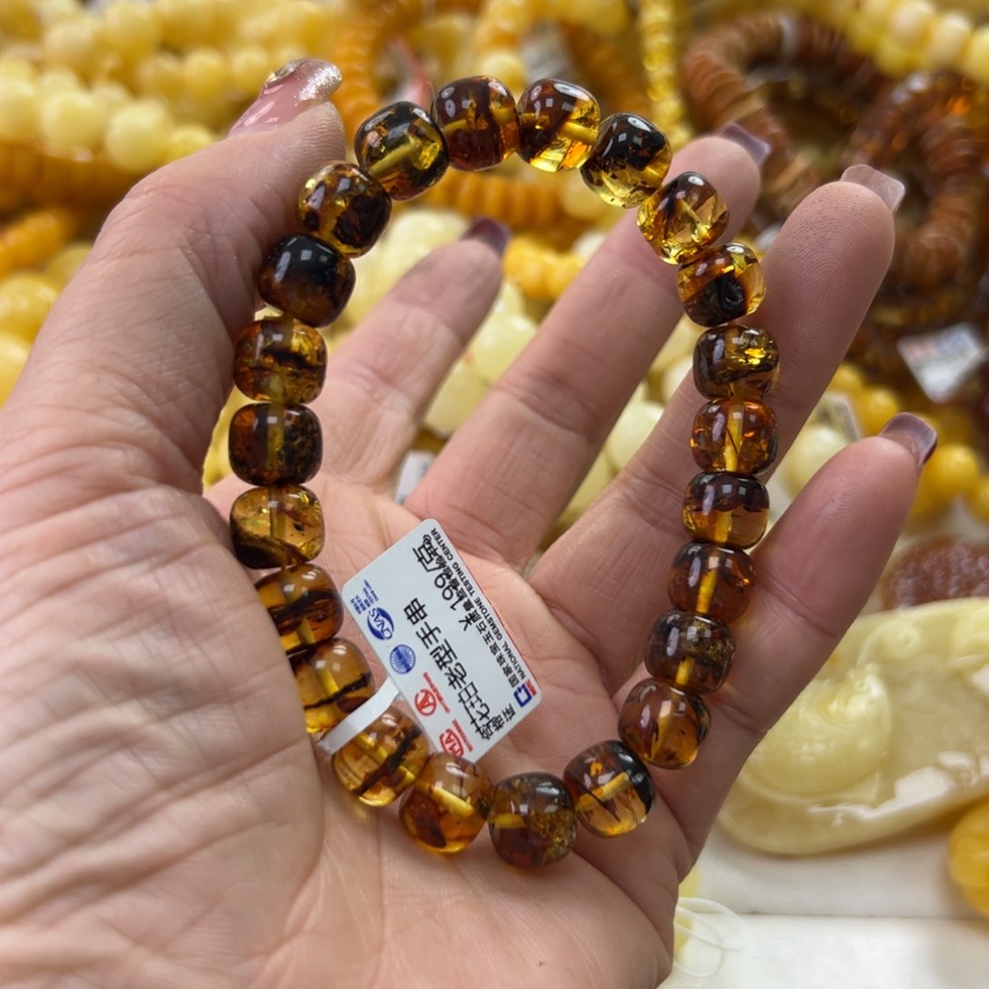 琥珀珠宝奇石未镶嵌