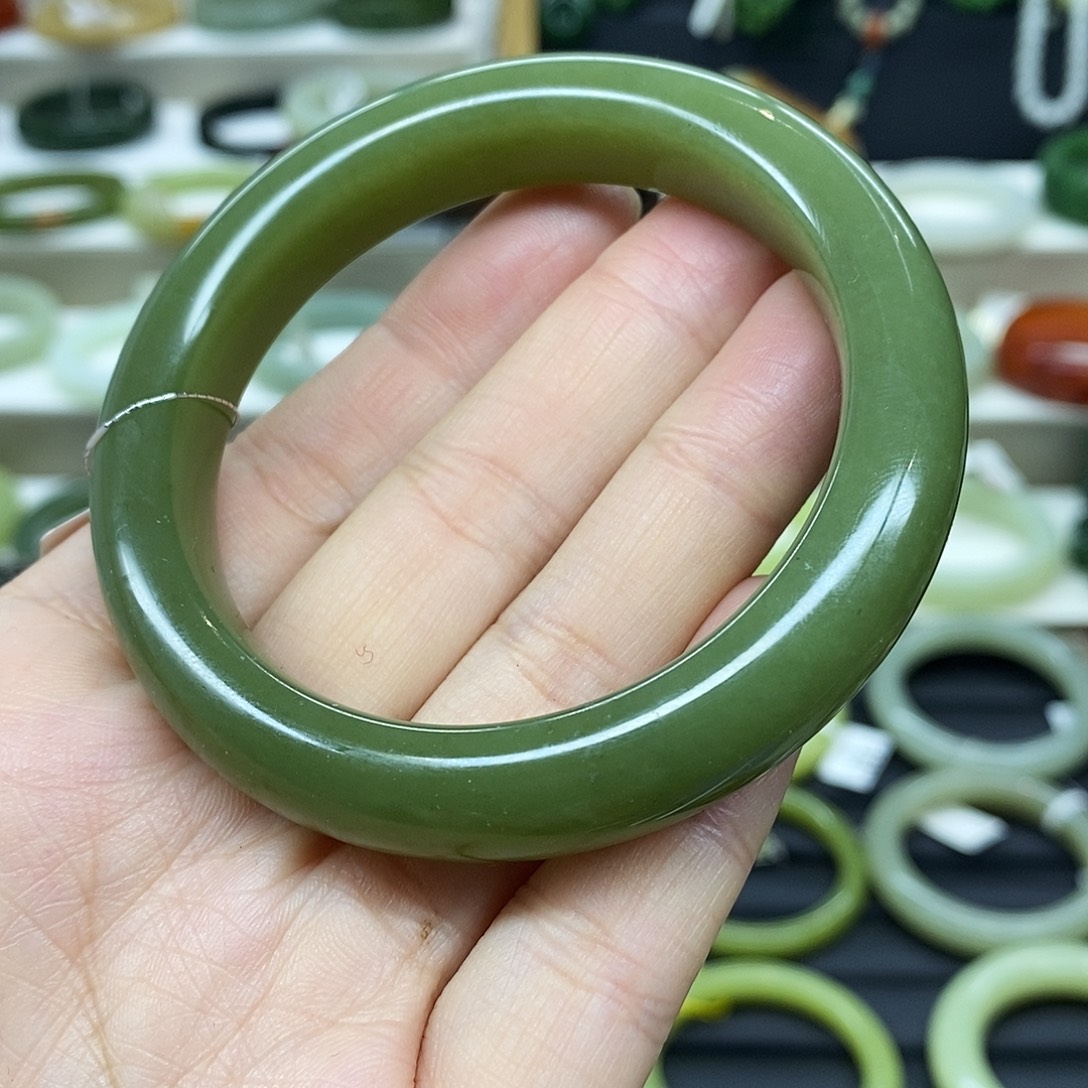 和田玉未镶嵌手镯精品微棉黄口