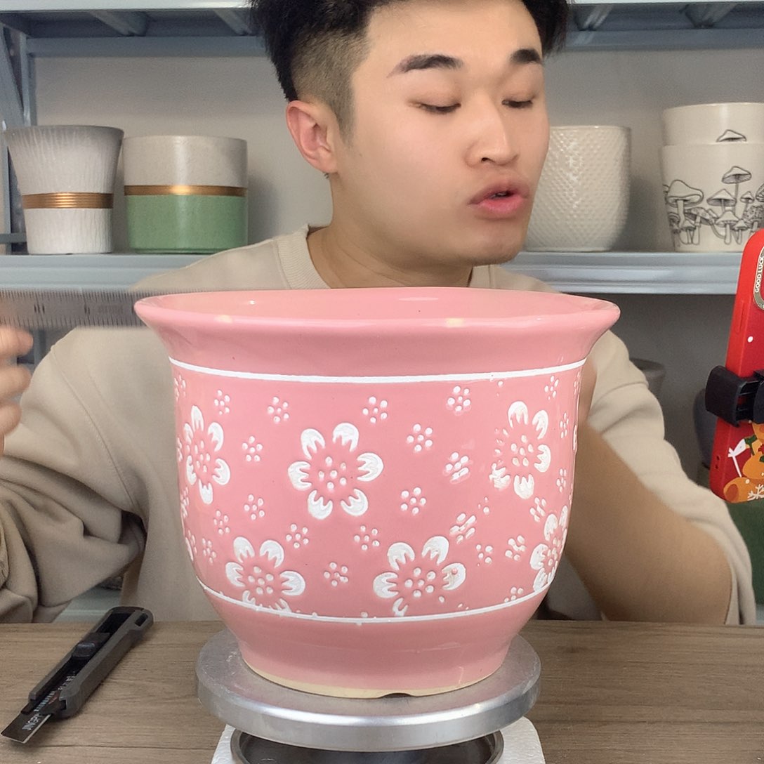 红陶微瑕/梅花图案粉色花盆20x16一个花盆