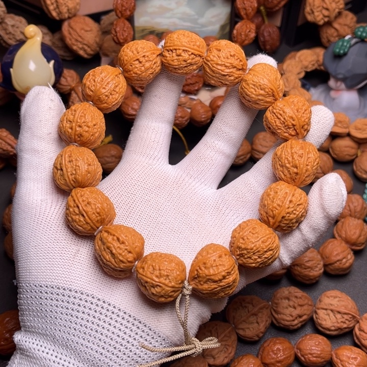 文玩核桃手串密纹
