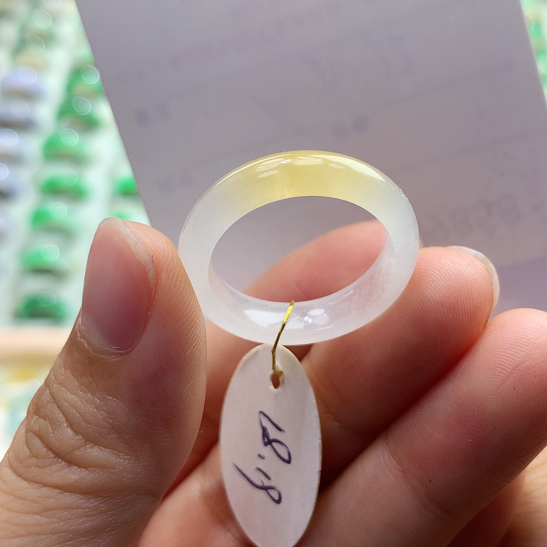 翡翠戒指未镶嵌1819圈