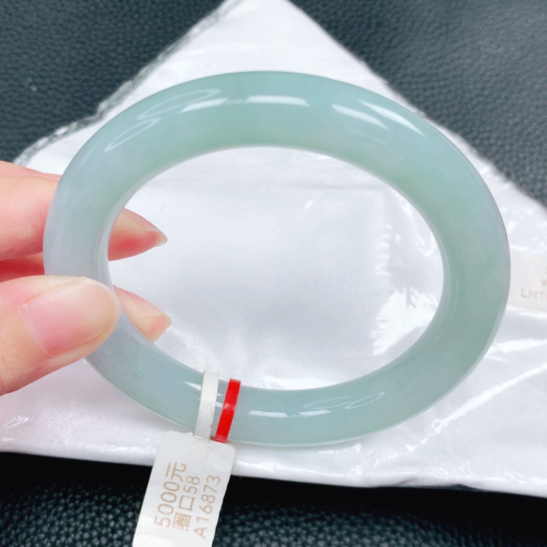 翡翠未镶嵌手镯58圈