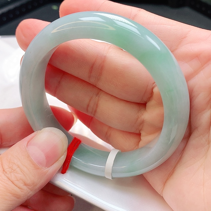 翡翠手镯未镶嵌手镯55