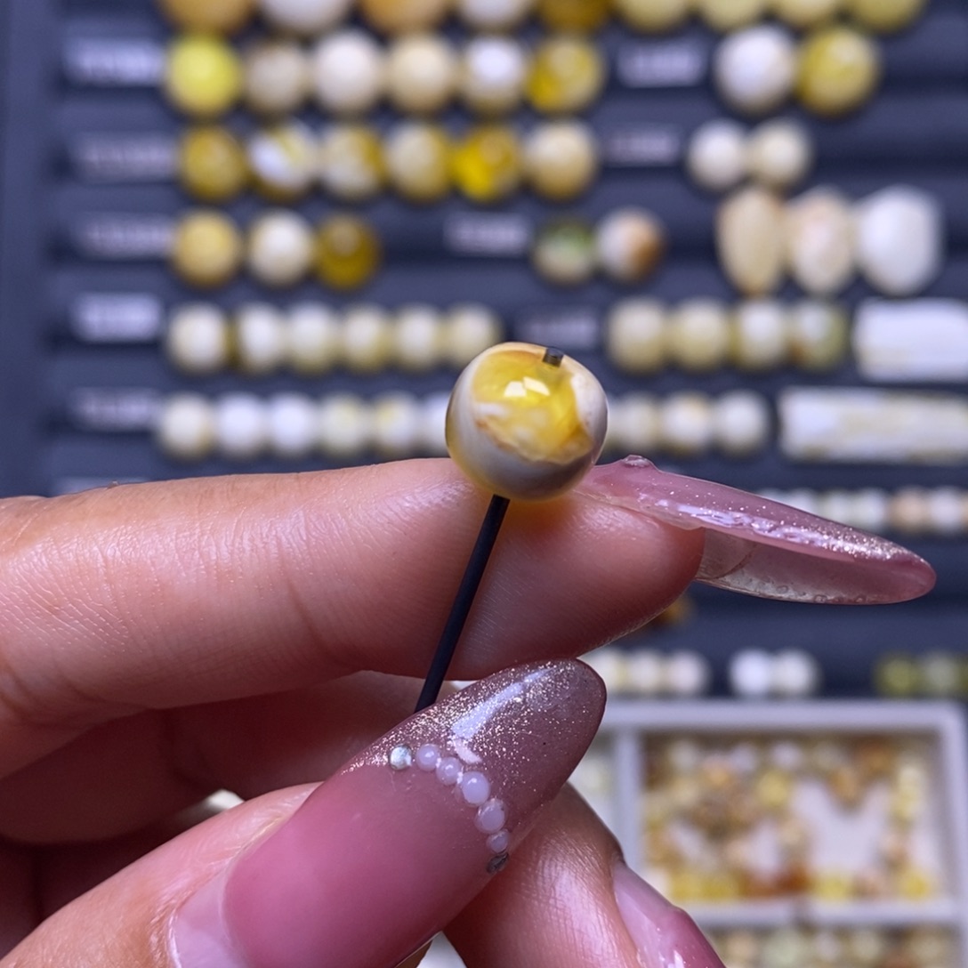 蜜蜡未镶嵌珠宝奇石瓷白橘金溶洞妖花老型9.2*8.2mm