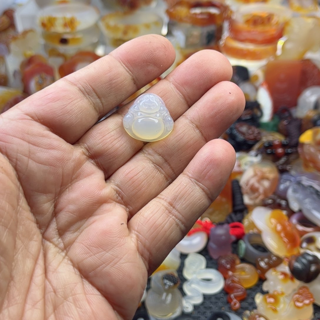 玛瑙/玉髓颈饰未镶嵌