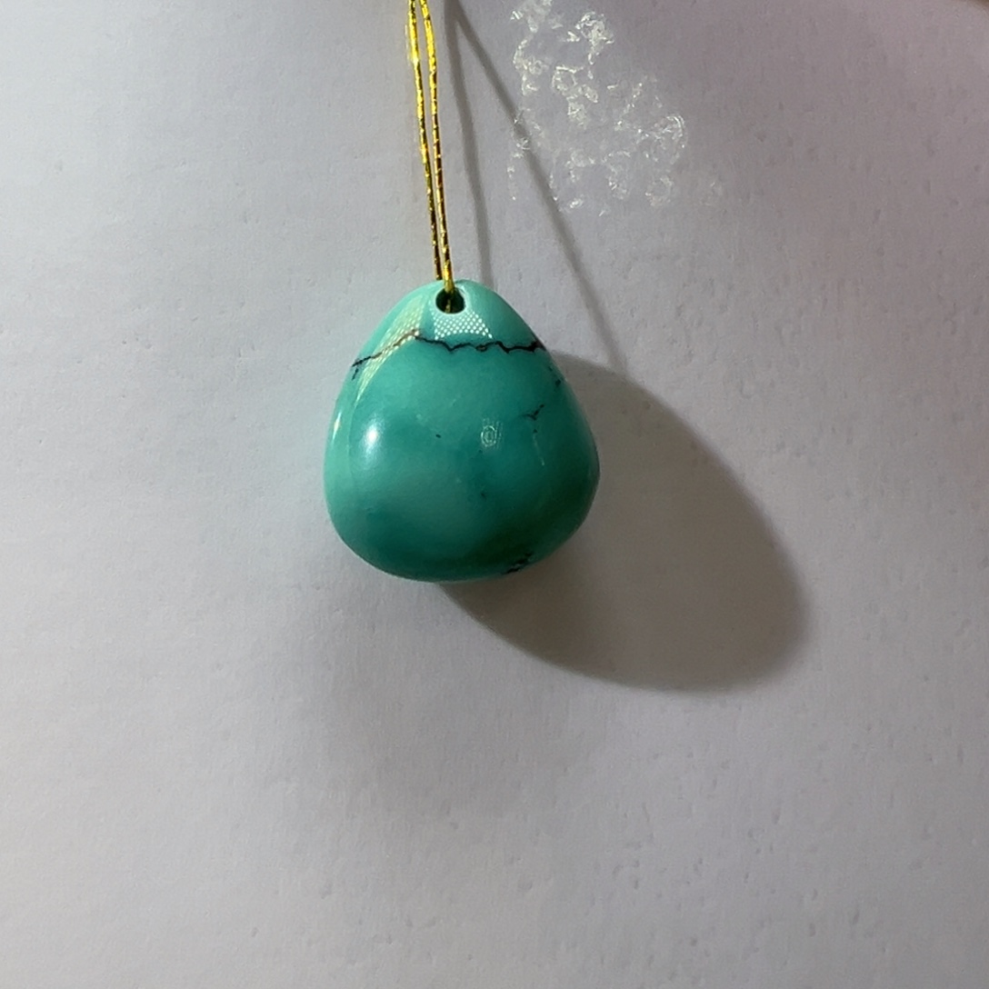 绿松石未镶嵌挂件