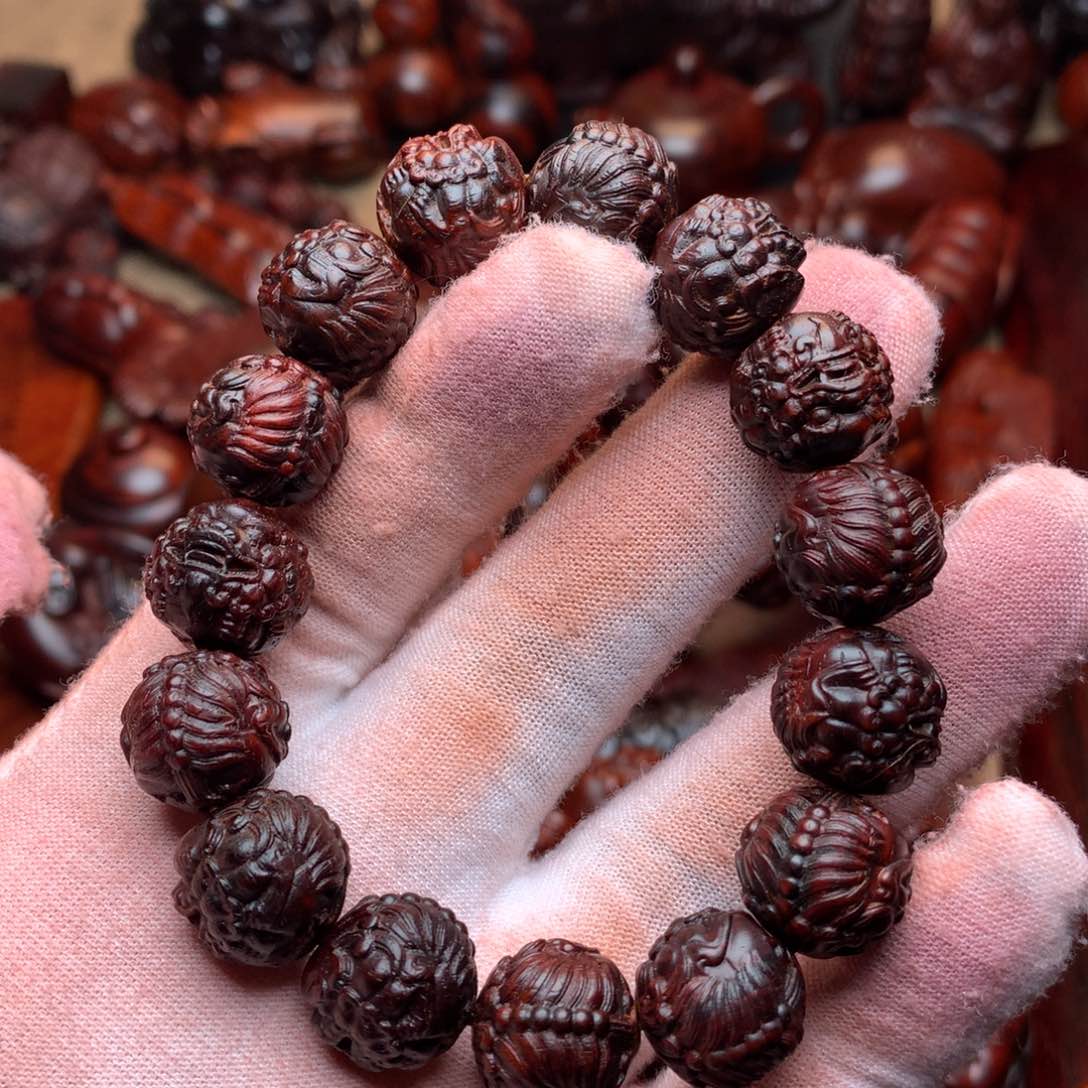 檀香紫檀（小叶紫檀）三**子