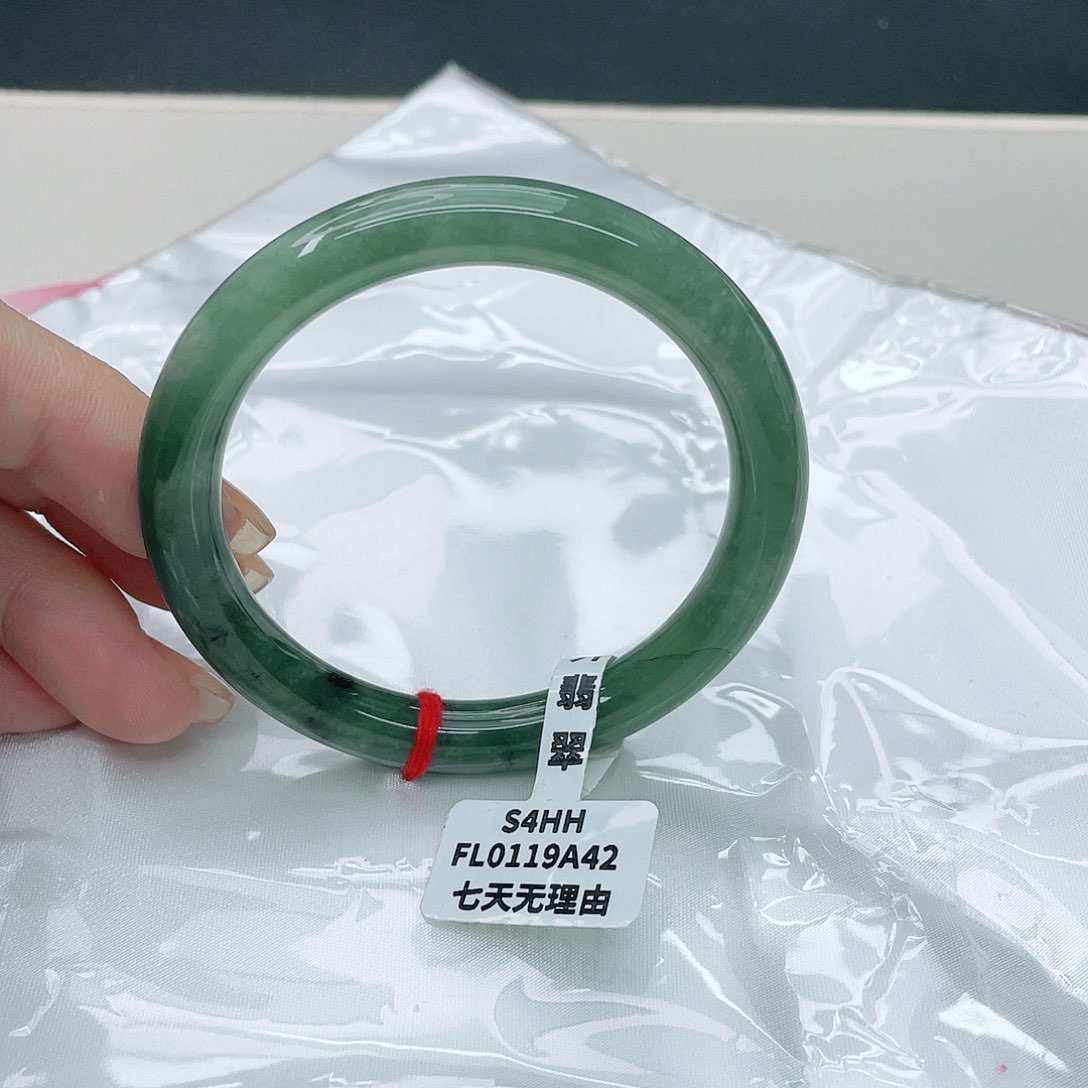 翡翠手镯未镶嵌圆54.7