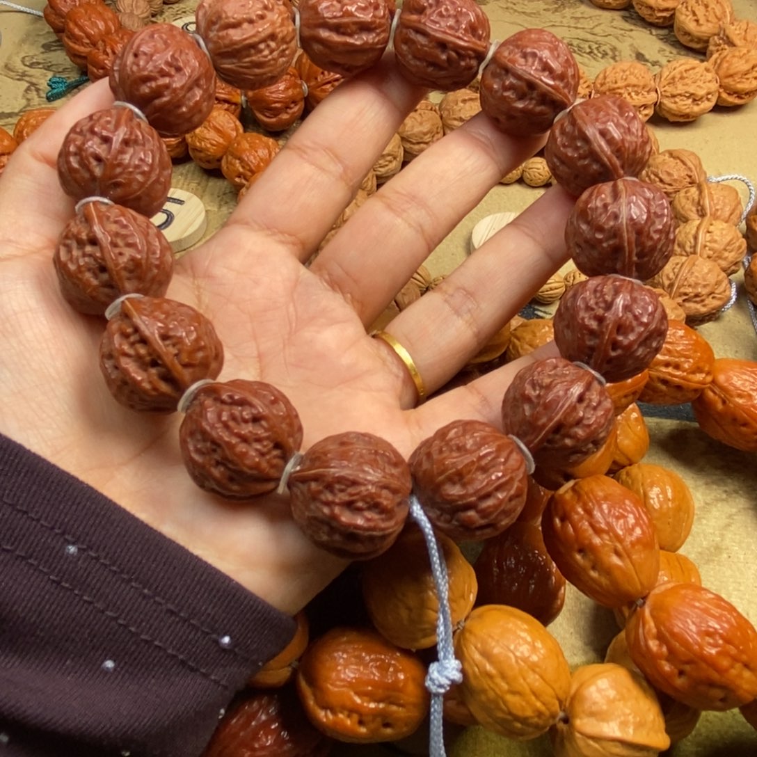 文玩核桃吊坠浅纹八棱文玩核桃