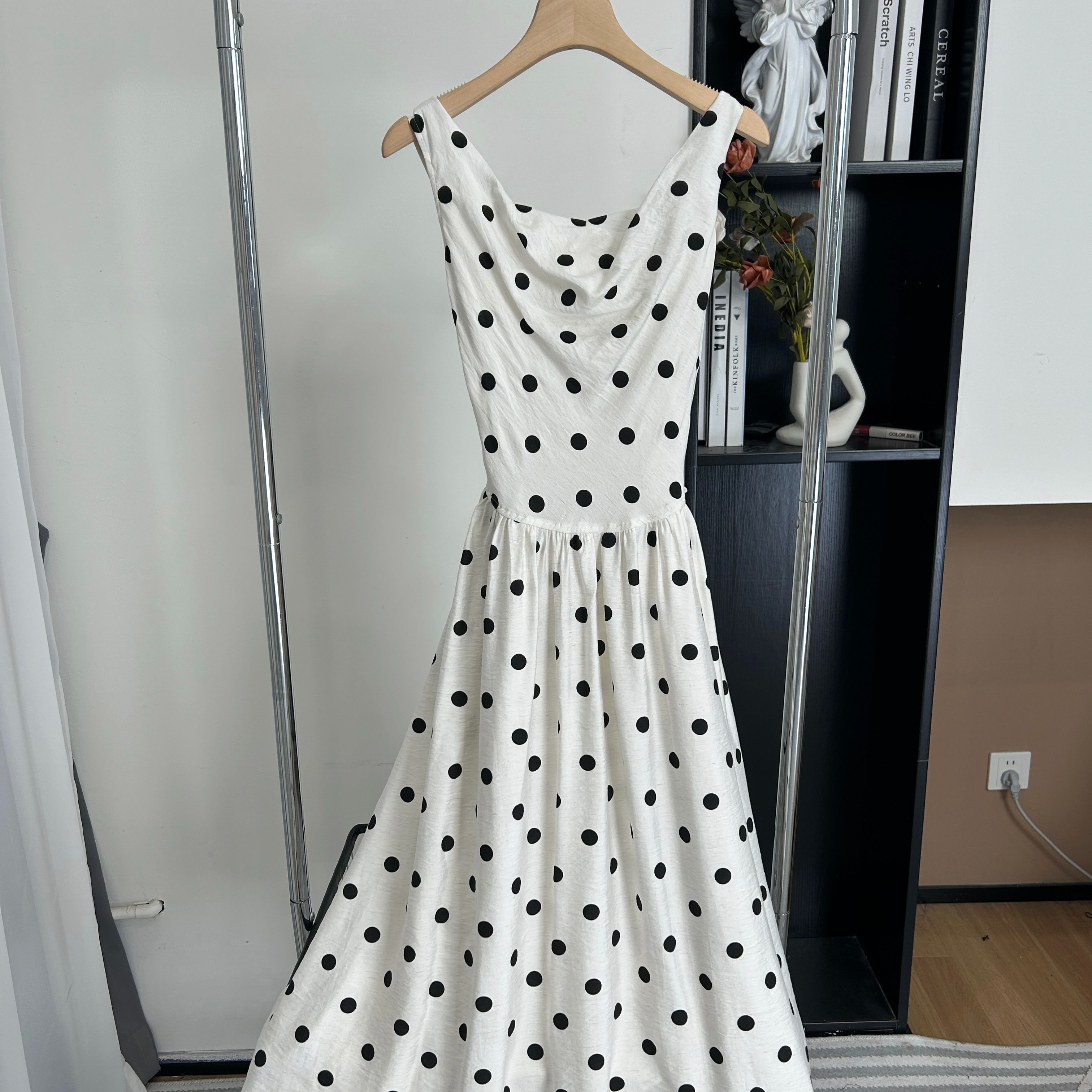 小八定制25夏新法式式时尚波点减龄设计师连衣裙 10715 BCK