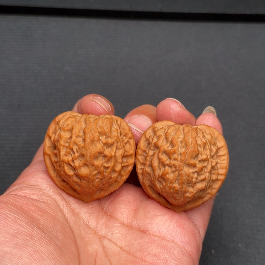 把件猴头核桃37×34全品金牛狮子头XM3503