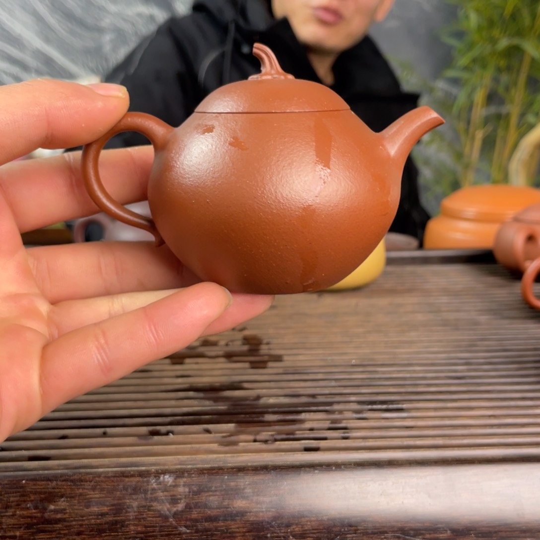 紫砂茶壶红黄泥茄瓜