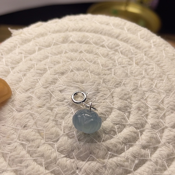 冰蓝莲花扁珠小提溜 卡10
