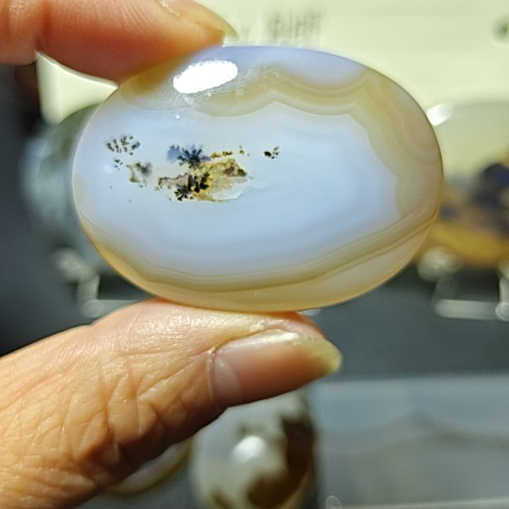 玛瑙/玉髓未镶嵌珠宝奇石