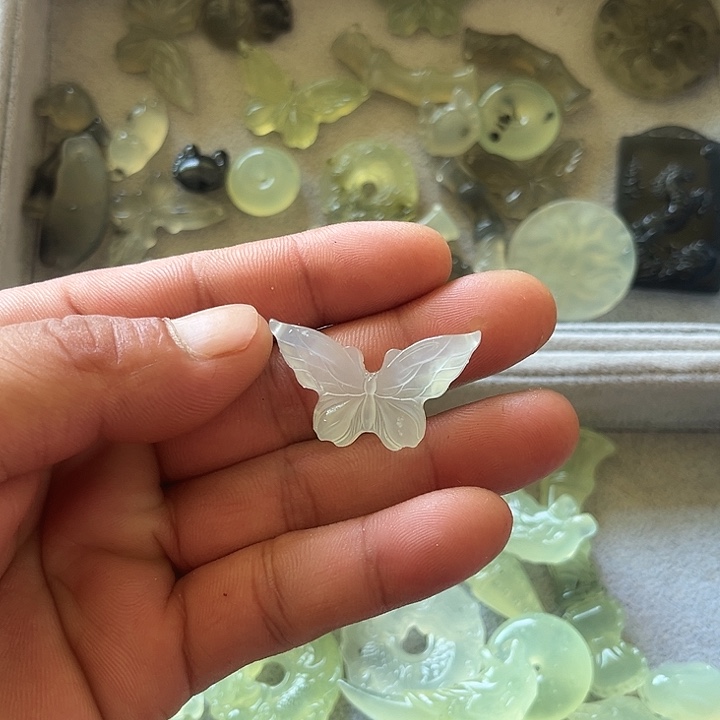 非金属花岗石玉石吊坠玉石吊坠