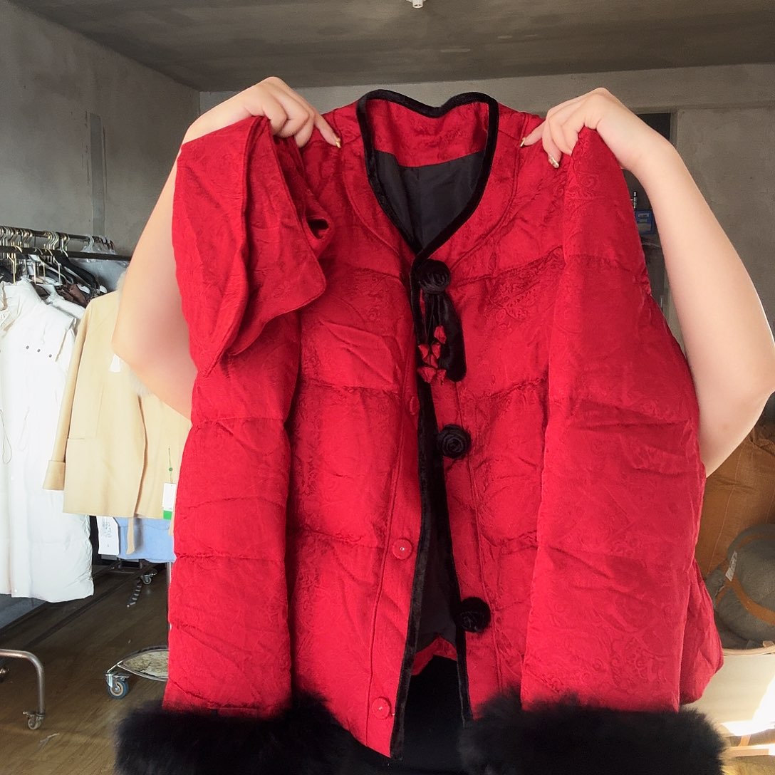 美***呀975外套。          