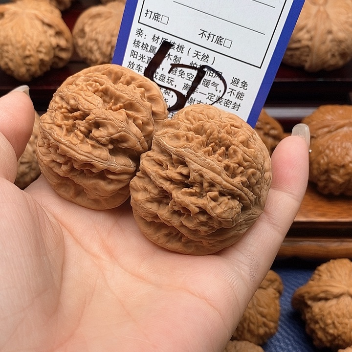 桃核吊坠粗筋狮子头46