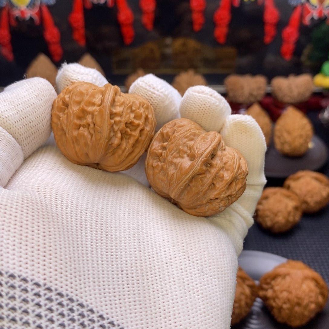 文玩核桃吊坠小元宝 36全品