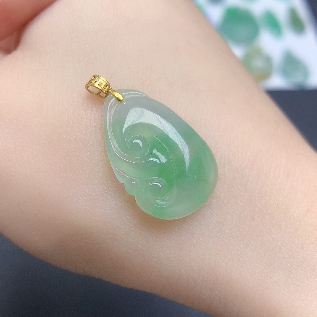 翡翠颈饰18K金镶嵌8888888888888888